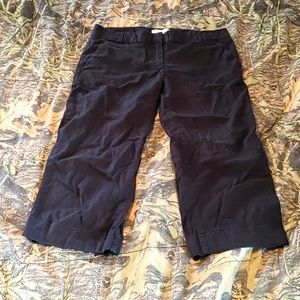 New York & Co black capri size 2